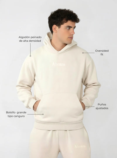 Luis mide 188 cm y lleva una talla L